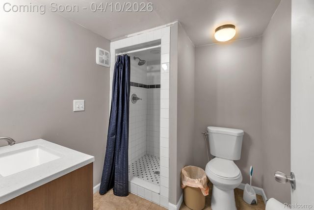 32700 Grandview Avenue, Westland, MI 48186