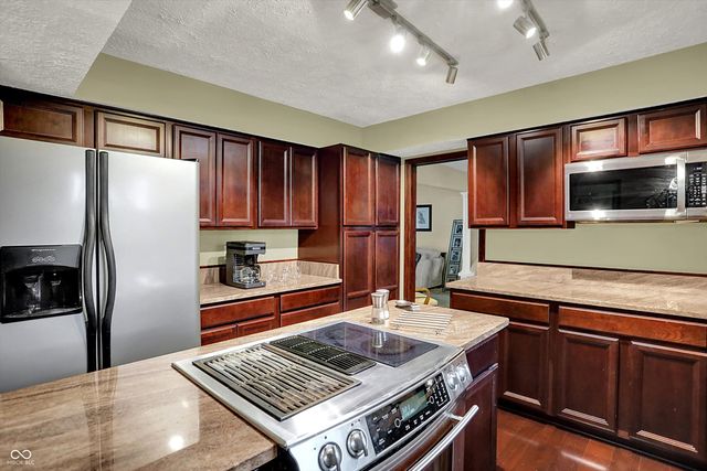 1750 Royalton Drive, Carmel, IN 46032