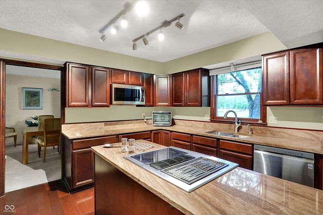 1750 Royalton Drive, Carmel, IN 46032