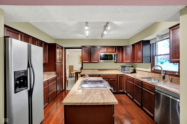 1750 Royalton Drive, Carmel, IN 46032