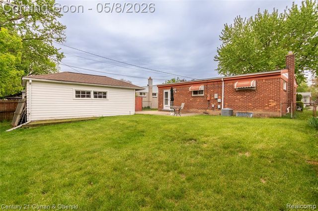 5387 Vivian Street, Dearborn Heights, MI 48125