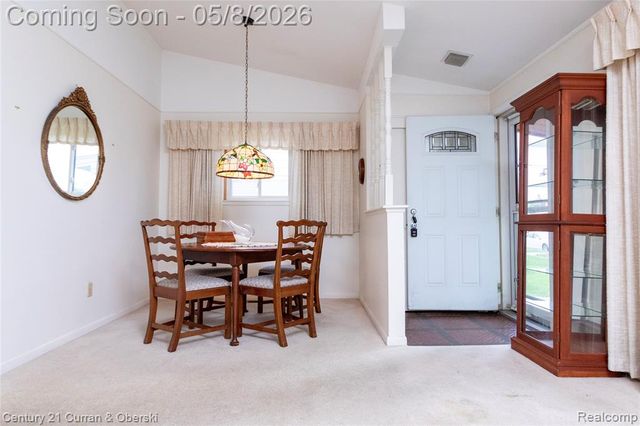 5387 Vivian Street, Dearborn Heights, MI 48125