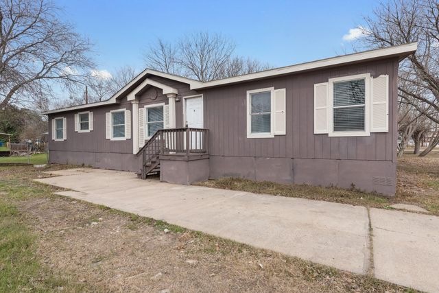 1417 River RD, San Marcos, TX 78666