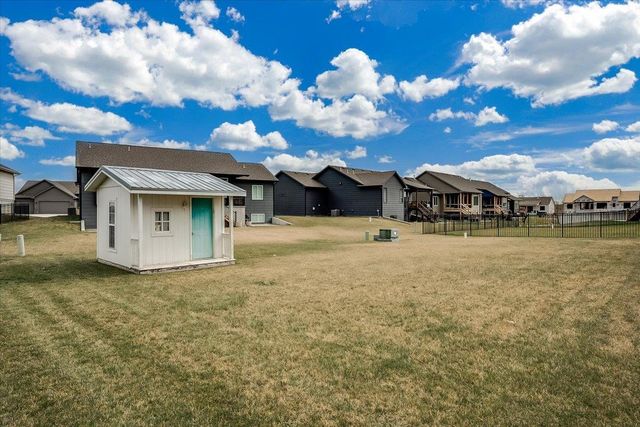 2604 N Pebble, Andover, KS 67002