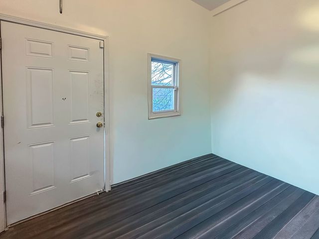 7214 S Saint Lawrence Avenue, Chicago, IL 60619