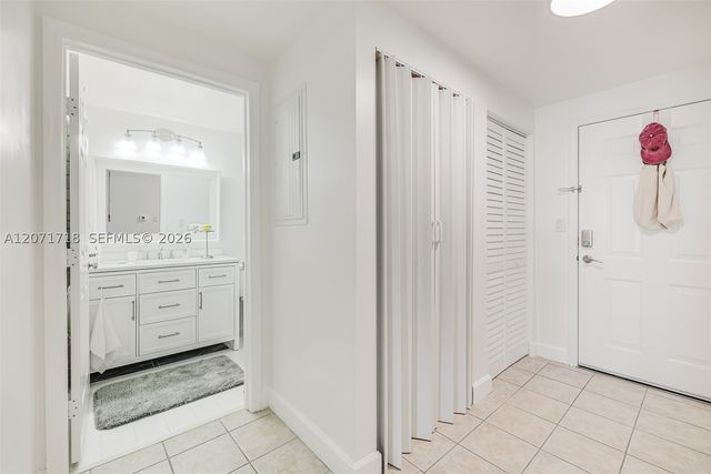 50 Menores Ave 820, Coral Gables, FL 33134