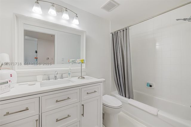 50 Menores Ave 820, Coral Gables, FL 33134