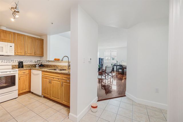 50 Menores Ave 820, Coral Gables, FL 33134