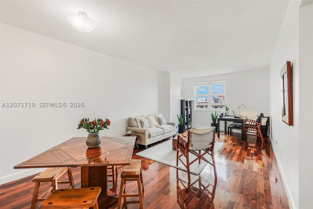 50 Menores Ave 820, Coral Gables, FL 33134