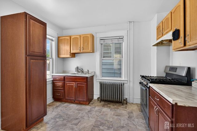 453 Compton Avenue, Perth Amboy, NJ 08861