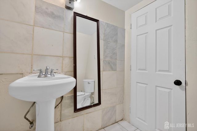 453 Compton Avenue, Perth Amboy, NJ 08861