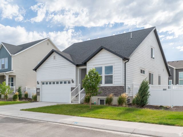 13612 S WATTS LN, Riverton, UT 84096