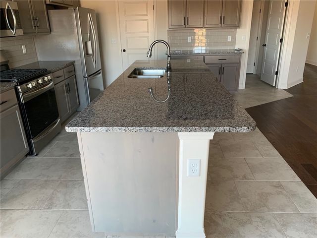 740 Arkansas Black, Bentonville, AR 72712