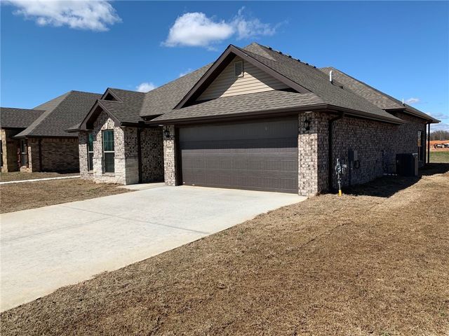 740 Arkansas Black, Bentonville, AR 72712