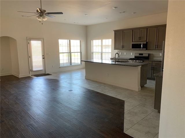 740 Arkansas Black, Bentonville, AR 72712