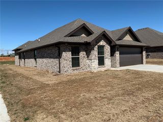 740 Arkansas Black, Bentonville, AR 72712
