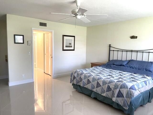 1315 HIGH POINT Way SE B, Delray Beach, FL 33445