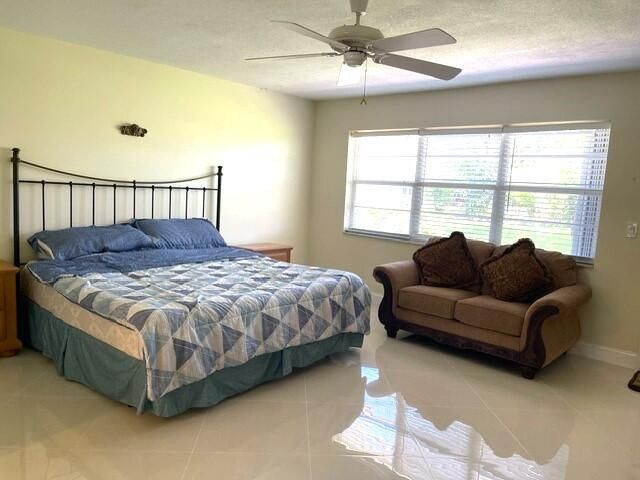 1315 HIGH POINT Way SE B, Delray Beach, FL 33445