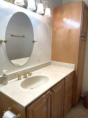 1315 HIGH POINT Way SE B, Delray Beach, FL 33445