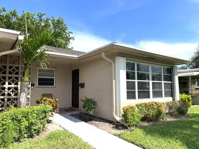 1315 HIGH POINT Way SE B, Delray Beach, FL 33445