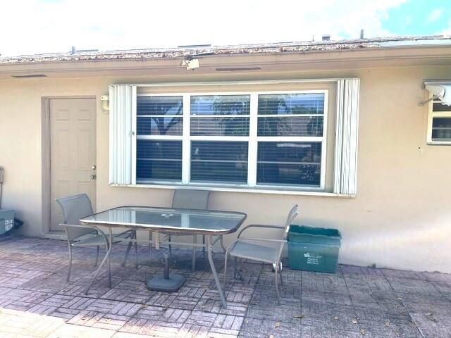 1315 HIGH POINT Way SE B, Delray Beach, FL 33445