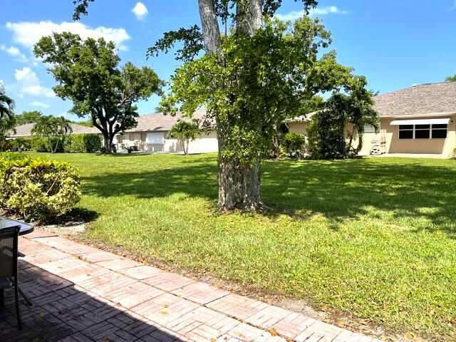 1315 HIGH POINT Way SE B, Delray Beach, FL 33445