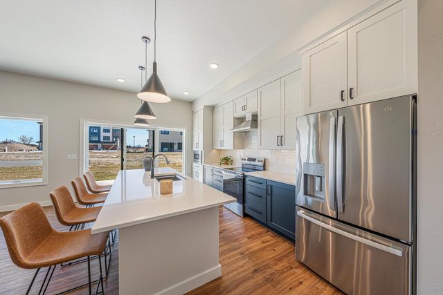 383 N WILSON STREET, Kimberly, WI 54136