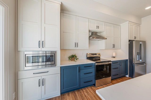383 N WILSON STREET, Kimberly, WI 54136