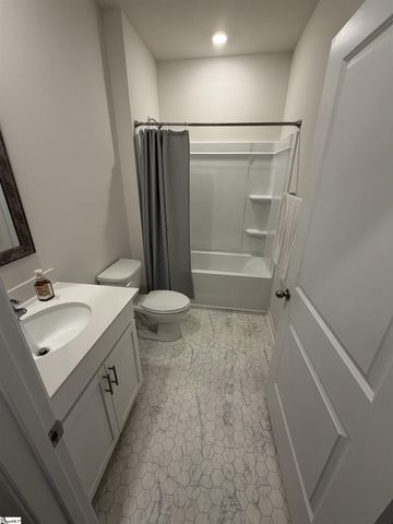 918 Pineland Drive, Woodruff, SC 29388