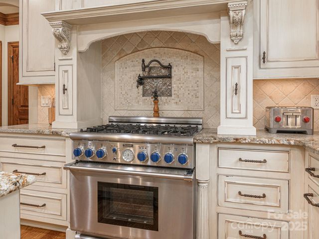 176 Valley Springs Road, Asheville, NC 28803