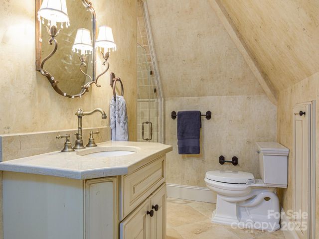 176 Valley Springs Road, Asheville, NC 28803