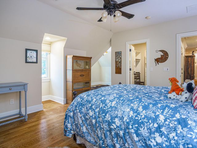 176 Valley Springs Road, Asheville, NC 28803