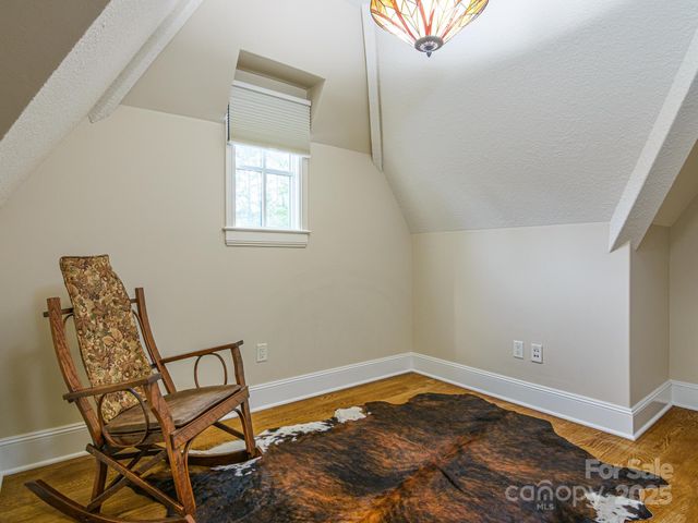 176 Valley Springs Road, Asheville, NC 28803