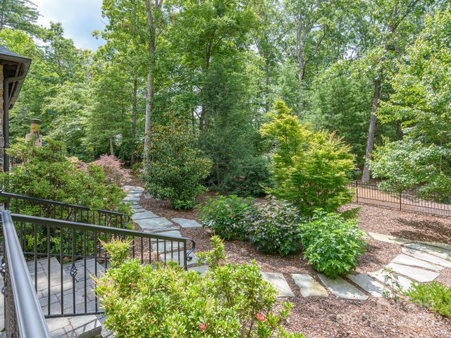 176 Valley Springs Road, Asheville, NC 28803