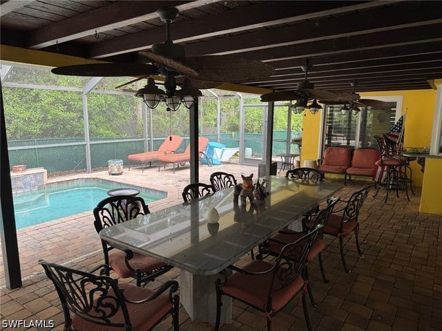 780 Fountainhead LN, Naples, FL 34103