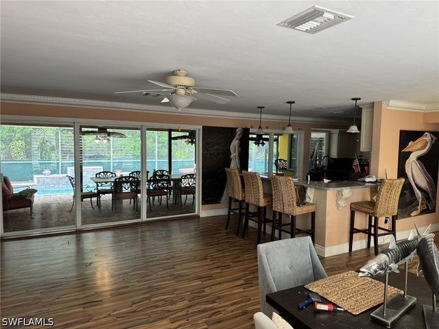 780 Fountainhead LN, Naples, FL 34103