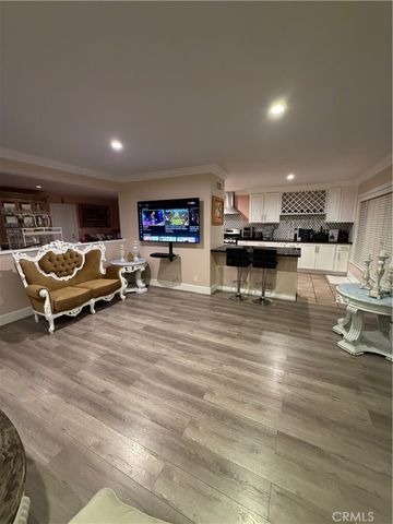 2530 Alden E Alden, Simi Valley, CA 93065