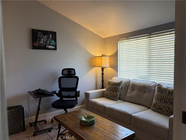 2530 Alden E Alden, Simi Valley, CA 93065