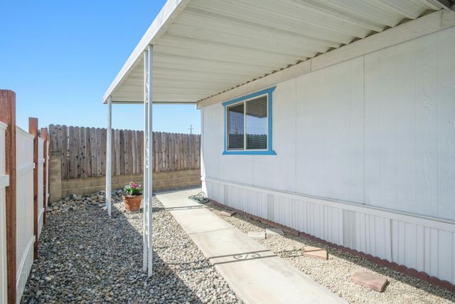 371 Bethel Avenue # 51 SP 51, Sanger, CA 93657