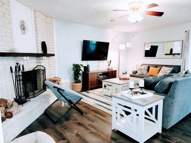 5828 Sidewinder Trail, Fort Worth, TX 76131