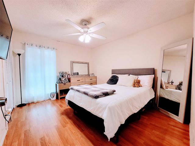 5828 Sidewinder Trail, Fort Worth, TX 76131