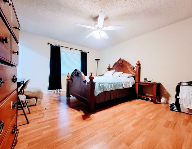 5828 Sidewinder Trail, Fort Worth, TX 76131