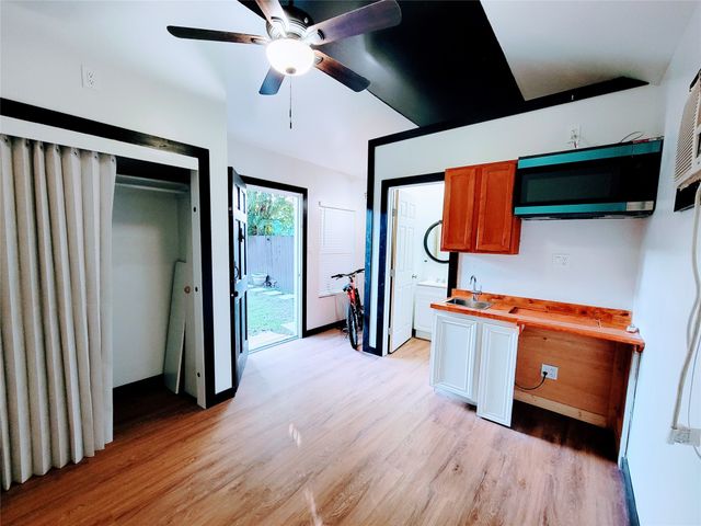 5828 Sidewinder Trail, Fort Worth, TX 76131