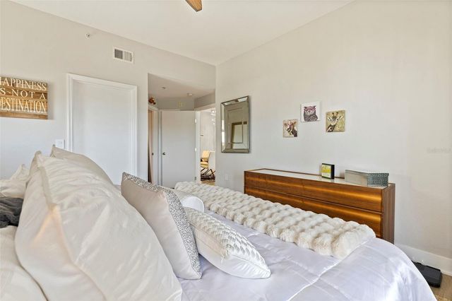 200 4TH AVENUE S 321, St Petersburg, FL 33701