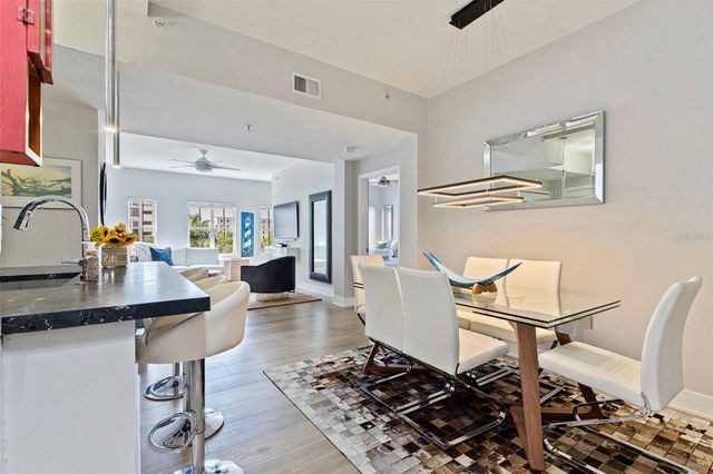 200 4TH AVENUE S 321, St Petersburg, FL 33701