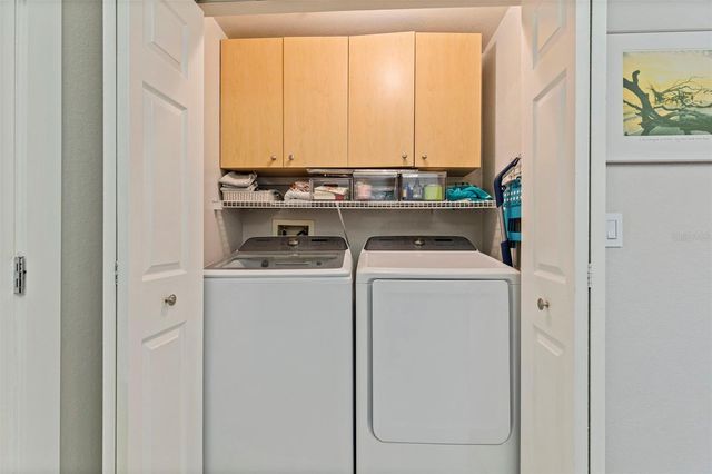 200 4TH AVENUE S 321, St Petersburg, FL 33701