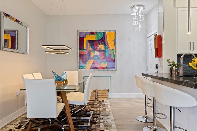 200 4TH AVENUE S 321, St Petersburg, FL 33701