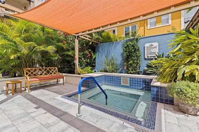 200 4TH AVENUE S 321, St Petersburg, FL 33701