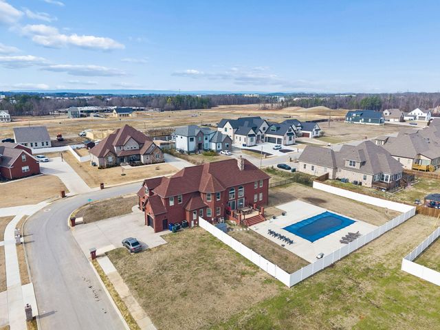 7701 Camelot Lane, Chattanooga, TN 37421