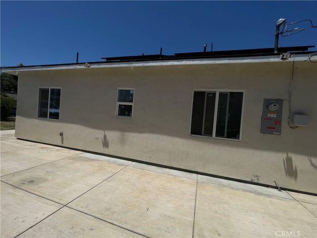 1012 Feliz, Bakersfield, CA 93307